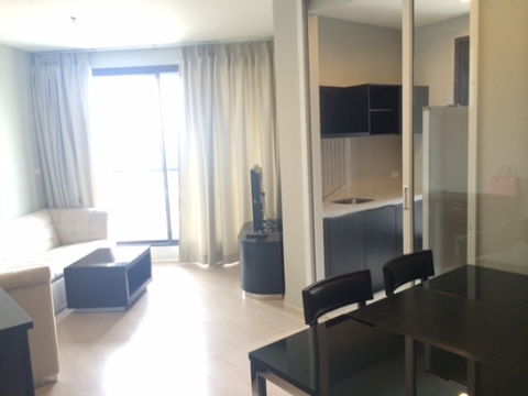 For Rent Condo Rhythm 44/1 (BTS Phra Khanong) (S03-2632)