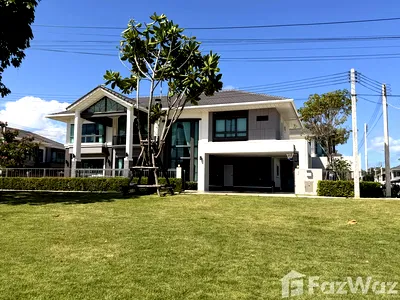 Houses for rent ม.ราชภัฏวไลยอลงกรณ์ ศูนย์กรุงเทพ : Exclusive 6BR Lakefront Luxury Residence 6066838