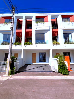 ทาวน์โฮม เชียงใหม่ : บ้านโซนหางดงเชียงใหม่ โครงการ Monotown 4