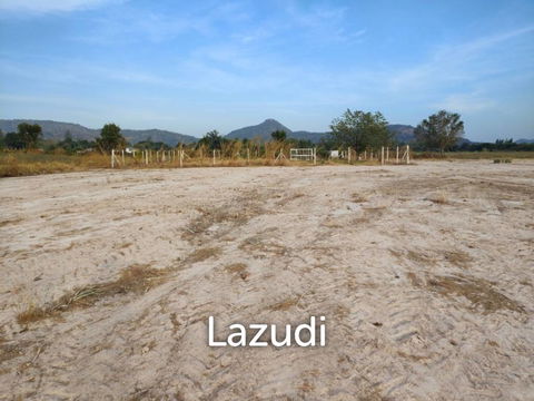 ขายที่ดินวิวเขา 200 ตารางวา ใกล้สนามกอล์ฟแบล็คเมาน์เทน