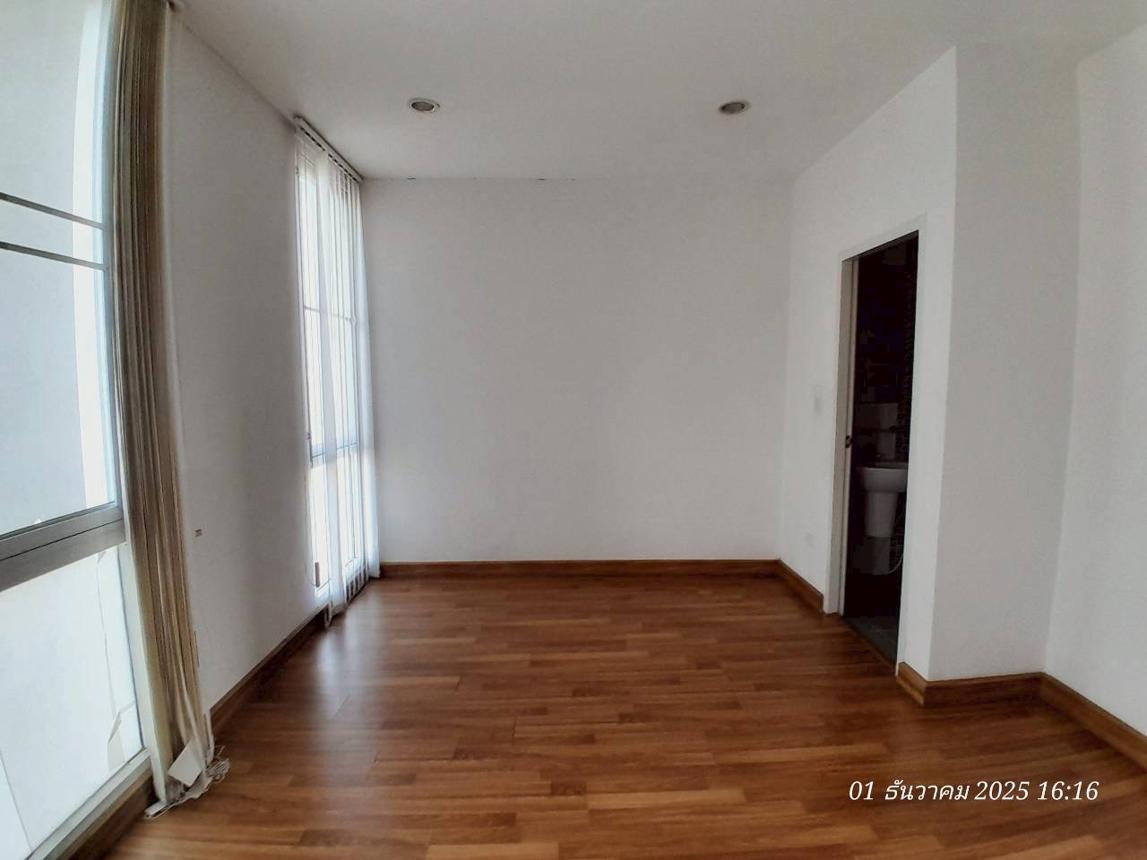 picture TOWN HOUSE for sale  Khlong Sam Prawet Lat Krabang Bangkok - 29/44