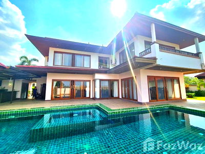 Houses for sale Chonburi : 4 Bedroom Villa for sale in Huai Yai, Chon Buri  1409702
