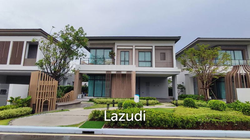 ขายบ้านเดี่ยว : Show Unit 4 Beds Bangkok Boulevard Bangna KM.5