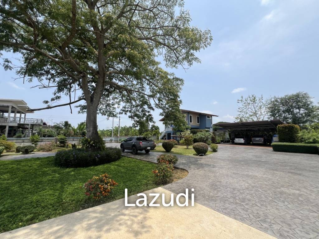 picture 2 Bedrooms house For Sale with Mountain Views - 37/66