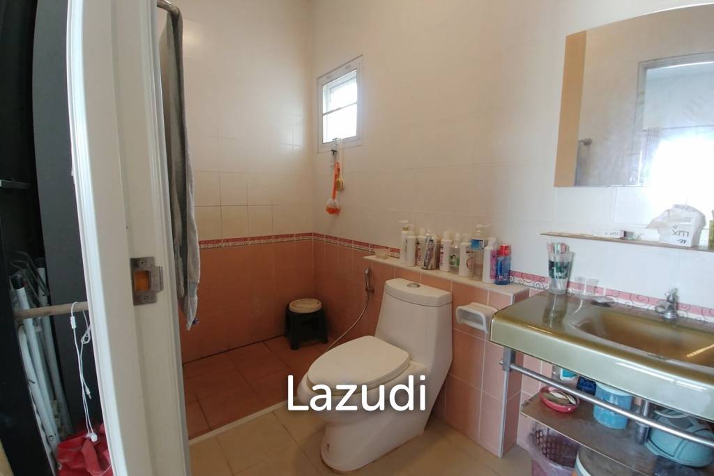 picture Cozy 4 Bedrooms House With Large Balcony. - 18/26