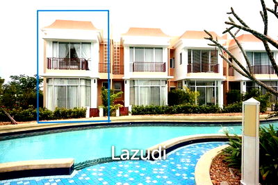 Townhouses for sale Cha-Am Petchburi : BOATHOUSE : Stunning Two-Story Townhouse corner plot