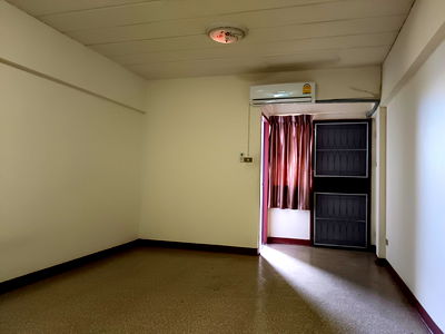 คอนโดให้เช่า : ให้เช่าคอนโด ร่มสุข9คอนโดทาวน์ ติดถนนลาดกระบัง ใกล้สุวรรณภูมิ