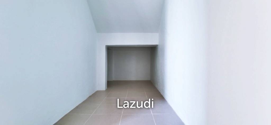 picture 3 Beds 3 Baths 540 SQ.M Chaicharoen Sattahip - 8/25