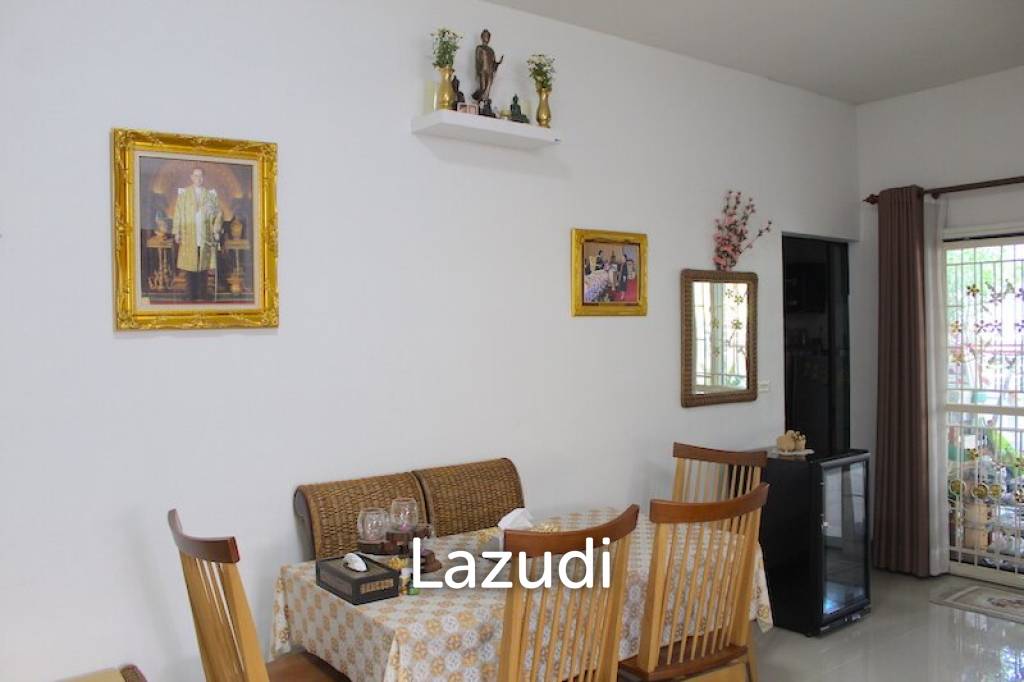 picture Renovated 3 Berdroom House for Sale - 9/23