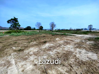 ที่ดิน หินเหล็กไฟ ประจวบคีรีขันธ์ : ขายที่ดินวิวเขา 1-0-80 ไร่ เหมาะสำหรับสร้างบ้านใกล้สนามกอล์ฟแบล็คเมาน์เทน