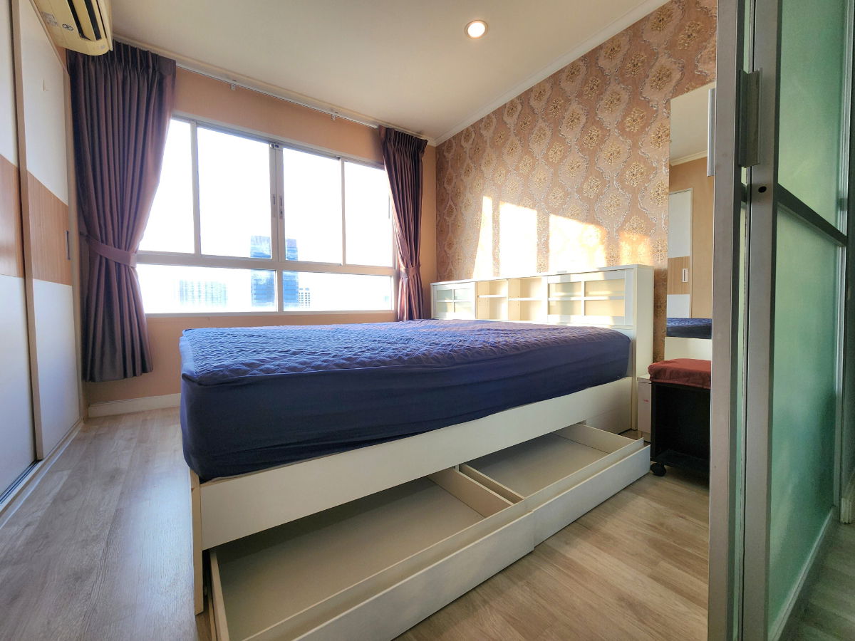 รูป สถานะตามภาพปก **ห้องกลับว่างครับผม ห้องริมส่วนตัว** ให้เช่า ลุมพินี พาร์ค ปิ่นเกล้า ตึก B อาคารด้านหน้า วิวตอนเย็นสวย *มีเครื่องซักผ้า แอร์ 2 เครื่อง - รูปที่ 6/64