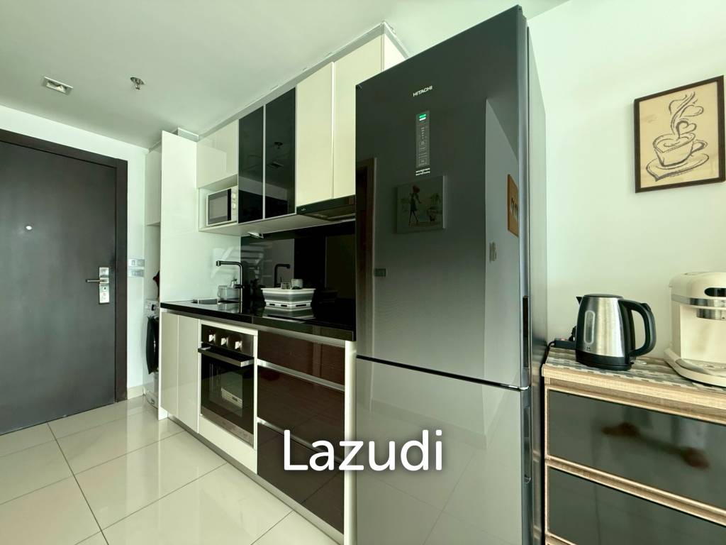 picture Duplex Unit 1 Bed 2 Bath 66.79 SQ.M. Wong Amat Tower - 6/25