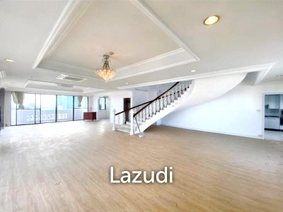 Condos for rent : 3 Bed 4 Bath 600 SQ.M at Charan Tower