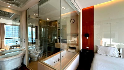 Condos for rent : For Rent The Address Sukhumvit 28 Near Bts Phrom Phong