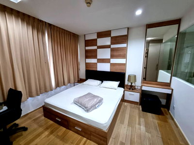 ขายคอนโด : P-150726 วิวเมืองสวย! ไอดีโอ สาทร-ท่าพระ ใกล้ BTS โพธิ์นิมิตร 2.05 ลบ. Line Id: @easythaihome 085-592-2897