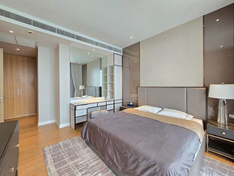 รูป LTHC14531 – Condo for Rent | Magnolias Waterfront Residences | 127 sqm | 2 Beds 2 Bath | Near BTS Charoen Nakhon | 125K/Month - รูปที่ 3/9