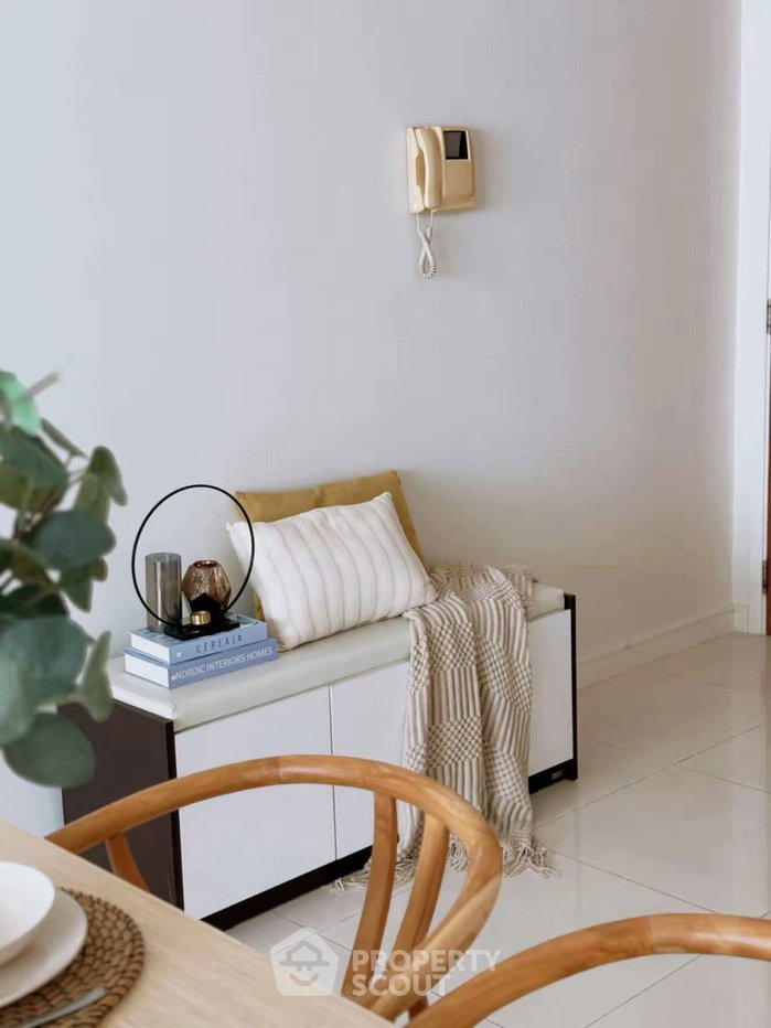 picture 2-BR Condo at Fullerton Sukhumvit near BTS Ekkamai (ID 2681203) - 7/11