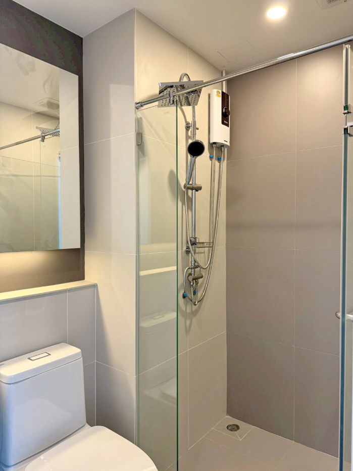 รูป ให้เช่า  ลุมพินีเพลส ปากเกร็ดสเตชั่นแจ้งวัฒนะ  วิวสระ มีเครื่องซักผ้า - รูปที่ 10/24