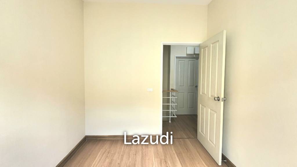 รูป ขายทาวน์เฮ้าส์ 2 ห้องนอน ในโครงการโกลเด้น วิลเลจ บ้านดู่ - รูปที่ 21/25