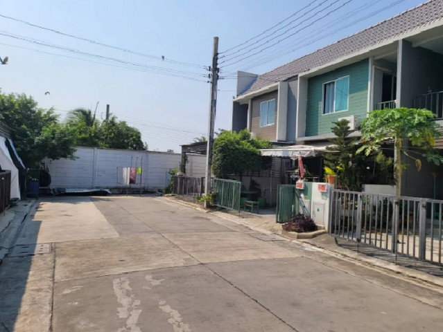 รูป BB13346 ขายทาวน์เฮาส์ หมู่บ้าน เดอะคัลเลอร์ พรีเมี่ยม กาญจนาภิเษก-ราชพฤกษ์ ถนน บางกรวย-ไทรน้อย ตำบล ไทรน้อย อำเภอ ไทรน้อย จังหวัด นนทบุรี - รูปที่ 6/8