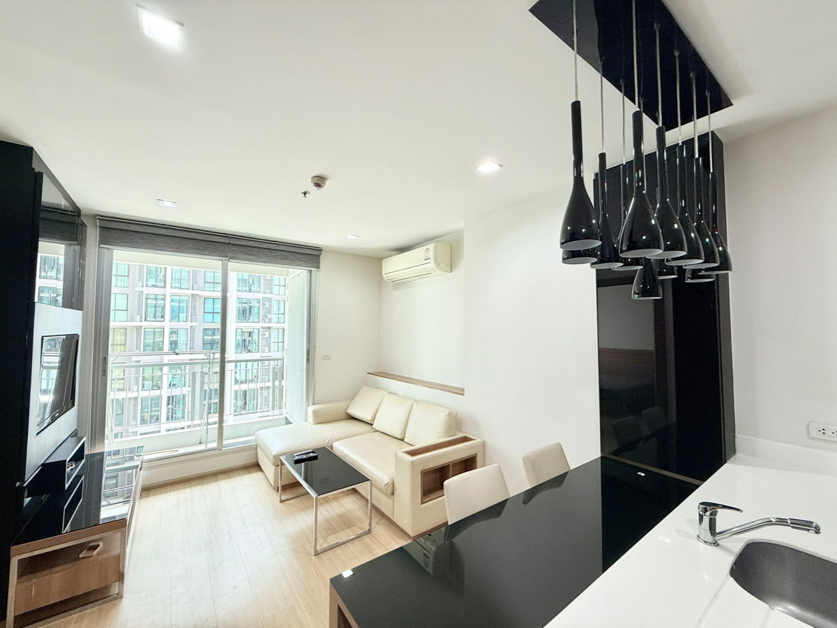 picture Ready to move in❗️𝐑𝐡𝐲𝐭𝐡𝐦 𝐑𝐚𝐭𝐜𝐡𝐚𝐝𝐚-𝐇𝐮𝐚𝐢𝐤𝐡𝐰𝐚𝐧𝐠  1 Bedroom 1 Bathroom Size 46 Sq.m. Near MRT-Huaikhwang  - 4/17