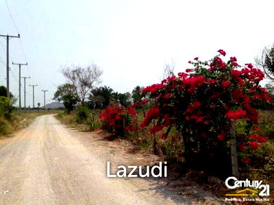 Land for sale Hua Hin Bus Station : 16 Rai of Beautiful View Land very Near Banyan Golf Club