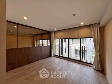 1-BR Condo at Noble Above Wireless-Ruamrudee near BTS Nana (ID 2396616)