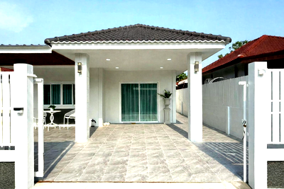 Houses for sale Chonburi : House 2 Bedroom Renovated for Sale in East Pattaya