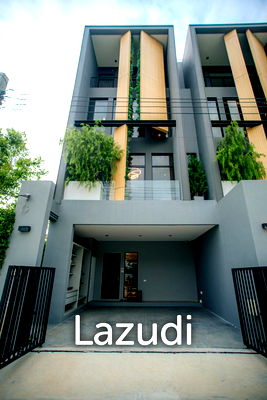 ทาวน์โฮม นนทบุรี : 3 Bed 4 Bath 260 SQ.M AI Ratchapruek