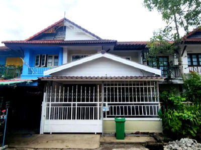 Townhouses for sale Nonthaburi : FOR SALE  TOWNHOUSE PROPERTY  1500000 BAHT.