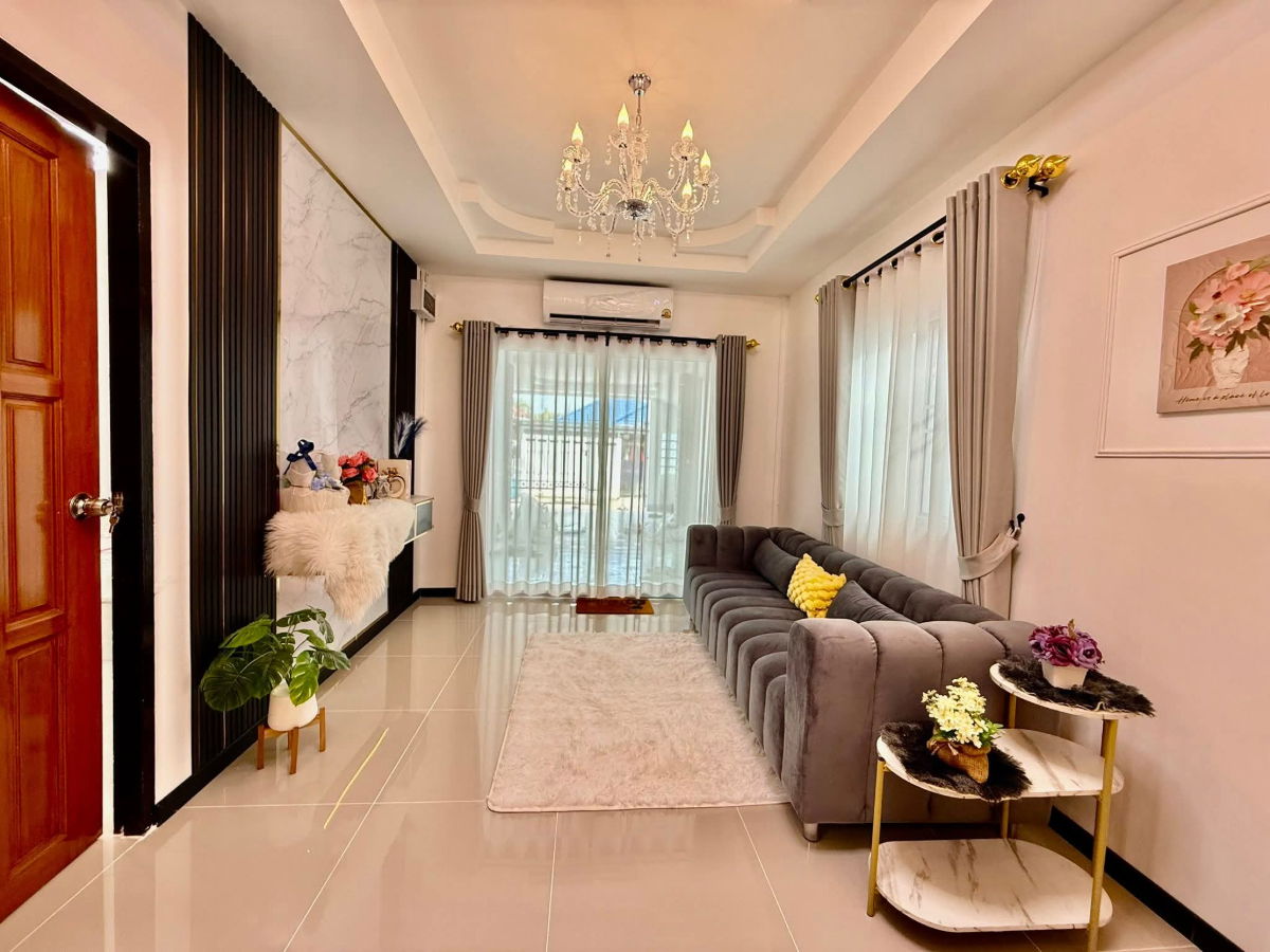 รูป ขายบ้านเดี่ยวพัทยารีโนเวทใหม่ 3 นอน 2 ห้องน้ำพร้อมเฟอร์นิเจอร์หิ้วกระเป๋าอยู่ได้เลย  - รูปที่ 1/22