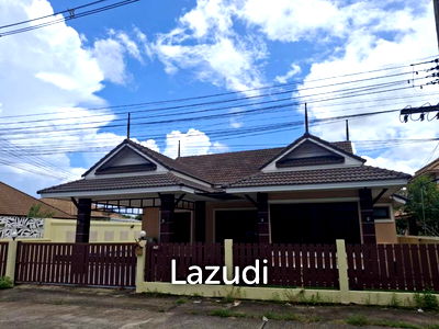 Houses for sale Chiag Rai Rajabhat University : 3 Bedrooms House With Swimming Pool Near to the Airport