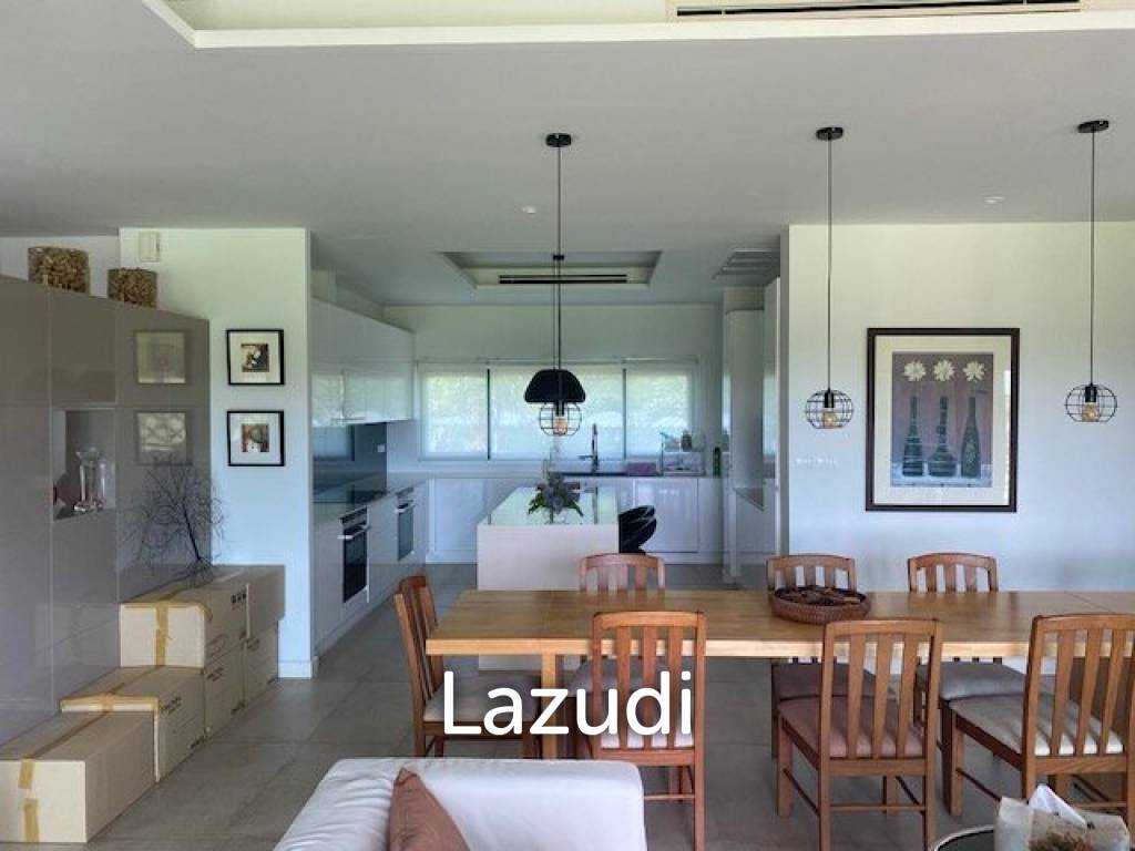 picture PALM HILLS : Great value 2nd floor 2 bed condo on Palm Hills Golf Course - 7/54