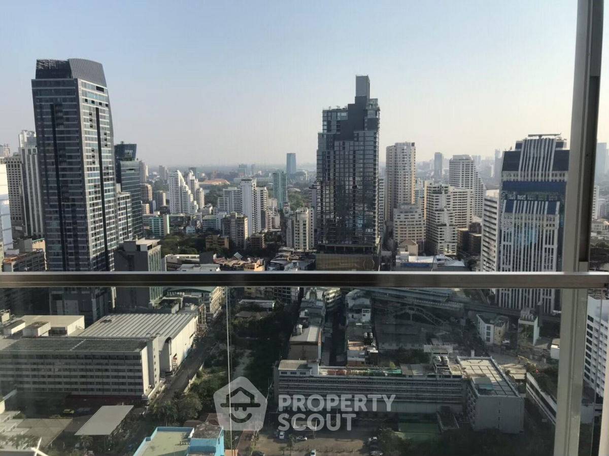 รูป คอนโด 3 ห้องนอน 87 ตร.ม. ชั้นสูง 32 ที่ ไฮด์ สุขุมวิท 11 ใกล้ BTS นานา 300 ม. (ID 2682158) - รูปที่ 29/42