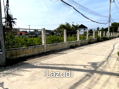 Land for sale Cha-Am Petchburi : 1 Rai Land Plot Near The Palm Hills Golf Course