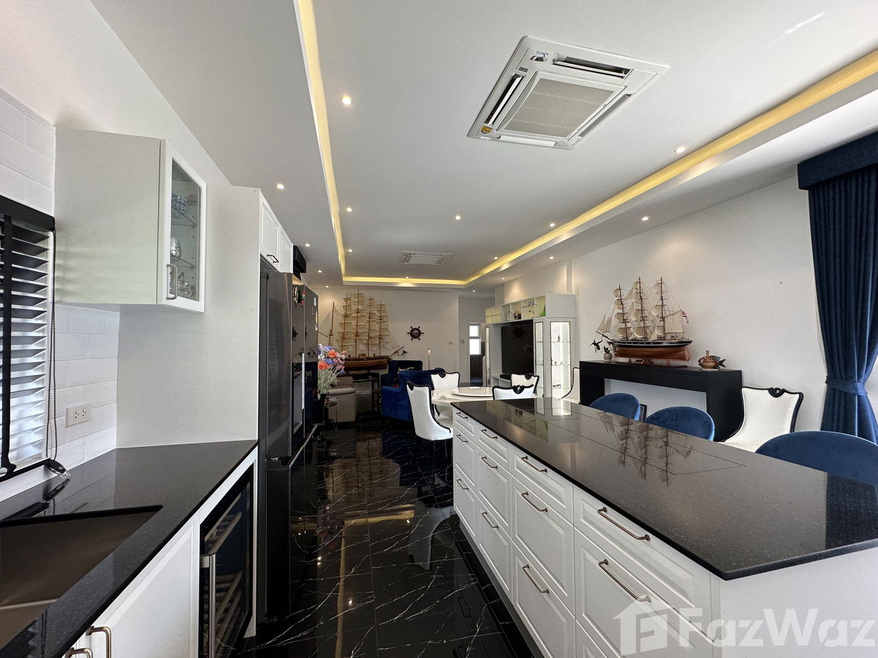 picture Beautiful Custom Private Pool villa 1779930 - 63/105