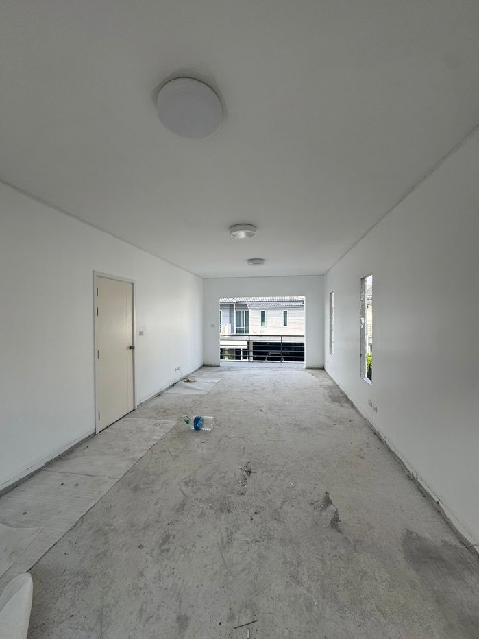 picture House 3 Bedroom 4 Bathroom for Sale in Chaiyapruek Pattaya - 7/13