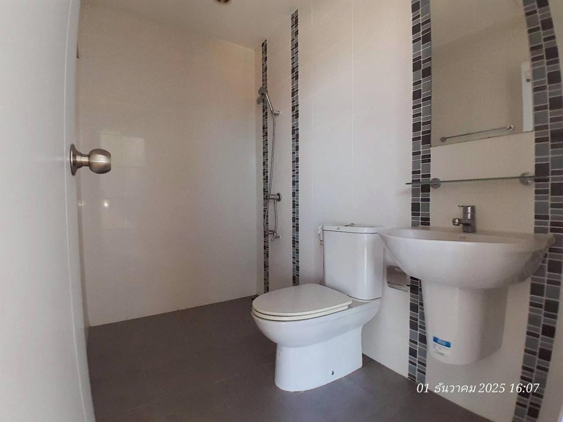 picture TOWN HOUSE for sale  Khlong Sam Prawet Lat Krabang Bangkok - 38/44