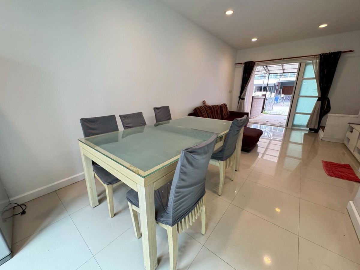 รูป ขายด่วน  ทาวน์โฮม 3 ชั้น กรีนิช รามอินทรา | พื้นที่ใช้สอย 193 ตรม.  - รูปที่ 9/29