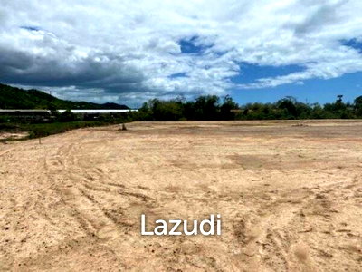 ที่ดิน ประจวบคีรีขันธ์ : Land of 8 rai near the beach in Kao Kalok