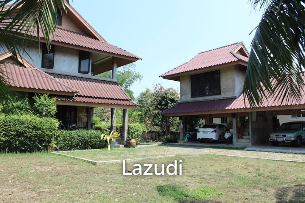 picture Charming House + Guest House for Sale - 1/35