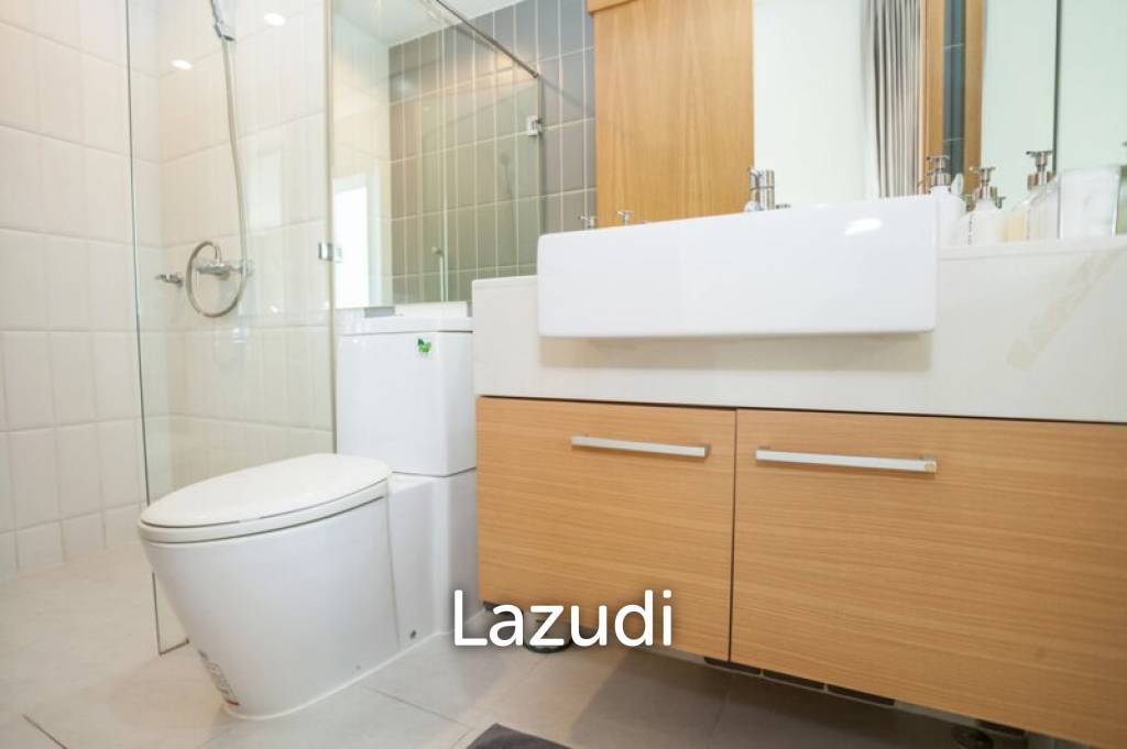 picture 1 Bed 1 Bath 46 SQ.M. Circle Condominium - 9/11