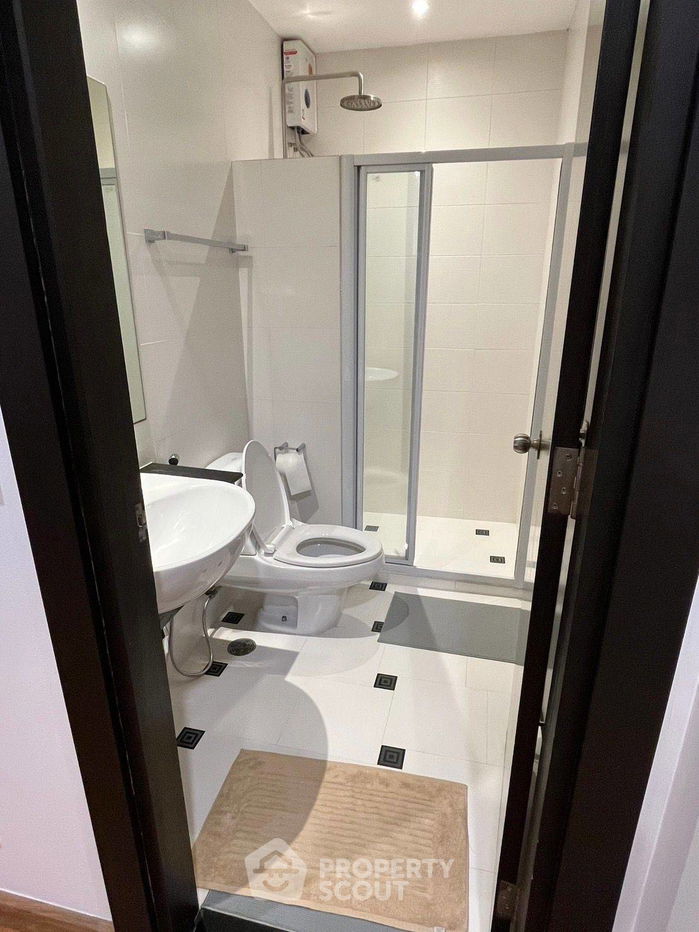 รูป คอนโด 2-ห้องนอน ที่ ซิตี้ สมาร์ท สุขุมวิท18 ใกล้ BTS อโศก (ID 2680110) - รูปที่ 11/12