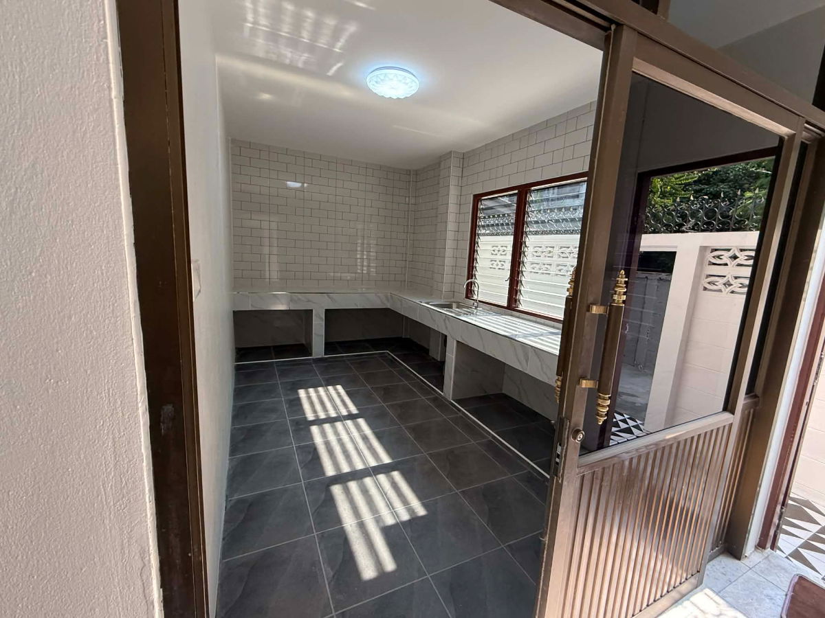 รูป บ้านเดี่ยว 35 ตรว. ใช้จริงได้ 40 ตรว.  ซอย เอกชัย67  - รูปที่ 6/8