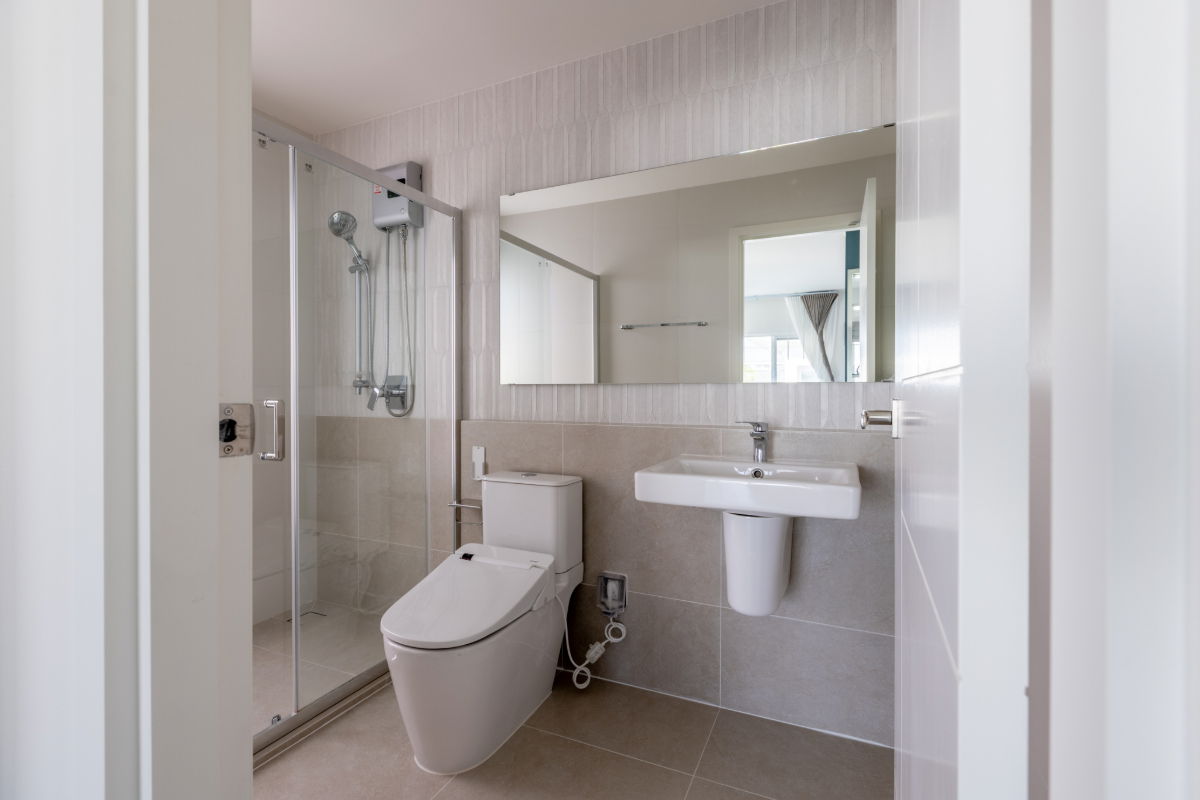 รูป 🔥 ขายขาดทุน ได้ไปคุ้มมาก 🔥 บ้านเดี่ยวโครงการ วี ปิ่นเกล้า สาย5, 4ห้องนอน 4ห้องน้ำ แต่งครบ พร้อมอยู่ | GEN 064-104-4662 - รูปที่ 19/22