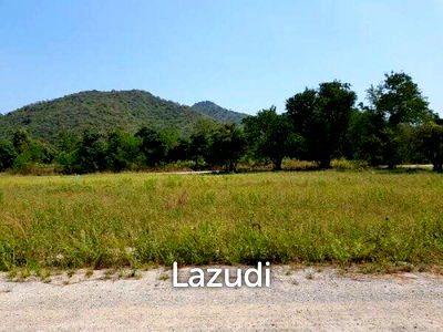 Land for sale Hua Hin Bus Station : Beautiful land phot for sale in The Park Huahin