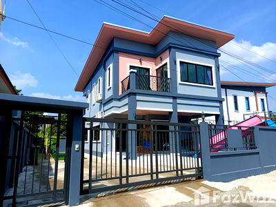 Houses for sale Chonburi : 4 Bedroom Villa for sale in Bang Lamung, Chon Buri  1363888