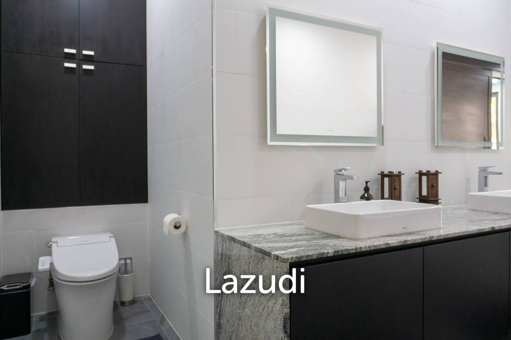 รูป Foreign Freehold 3-Bedroom Condo with Private Pool in Bang Tao - รูปที่ 29/42