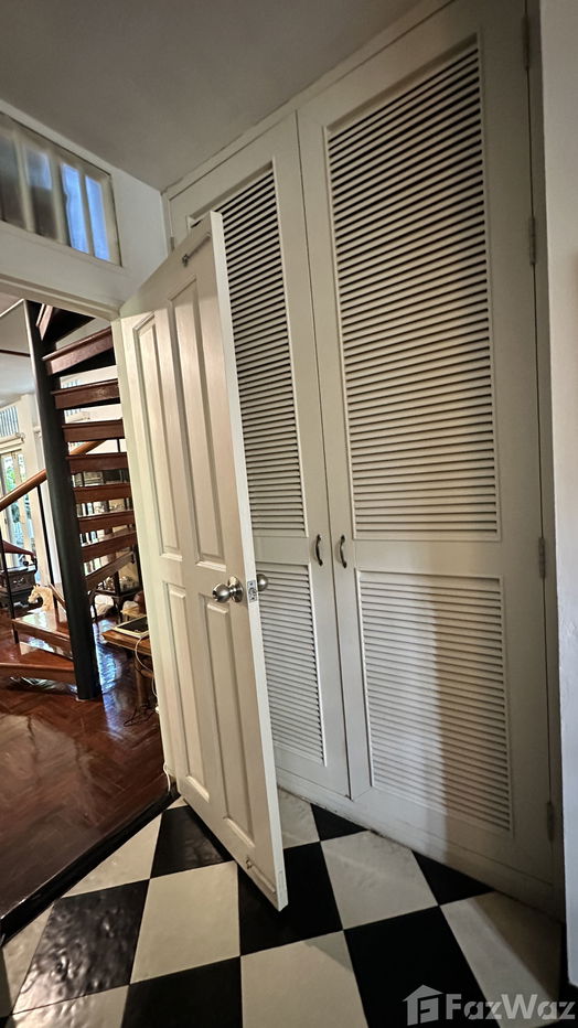 picture 4 Bedroom Luxury Oriental Beachfront Property for Sale 1908980 - 27/43