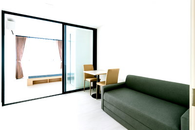 เช่าคอนโด MRT ศรีเอี่ยม : ให้เช่าคอนโด Atmoz Tropicana Bangna (26 ตร.ม.) เฟอร์ครบ ใกล้รถไฟฟ้า